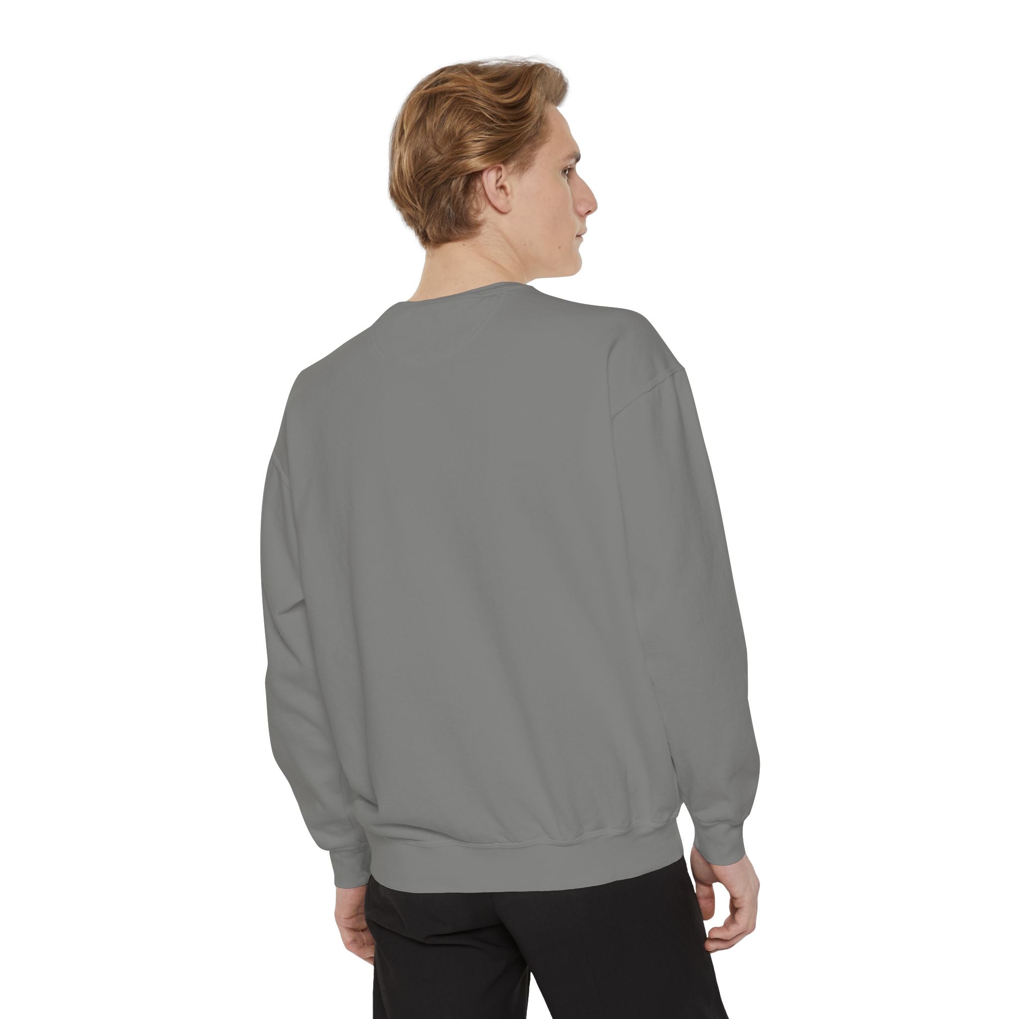 Minimal Sailboat Crewneck Sweatshirt — 'Sail the Sea' Graphic